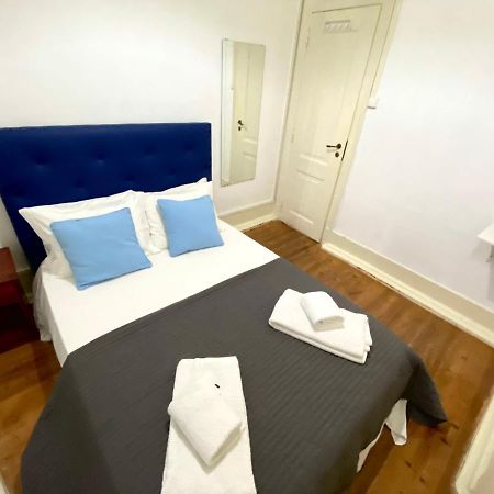 Relax Chiado 3 - Cute Little Double Room With Shared Bathroom Lisboa Extérieur photo