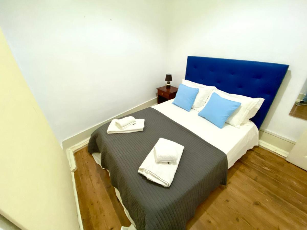 Relax Chiado 3 - Cute Little Double Room With Shared Bathroom Lisboa Extérieur photo